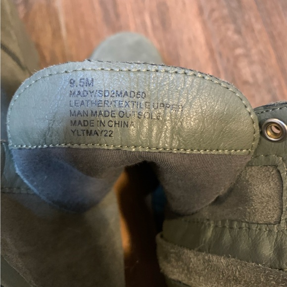 Splendid women’s Mady Green Suede Block Heel Combat Lace up Boots Size 9.5 M - Picture 11 of 11